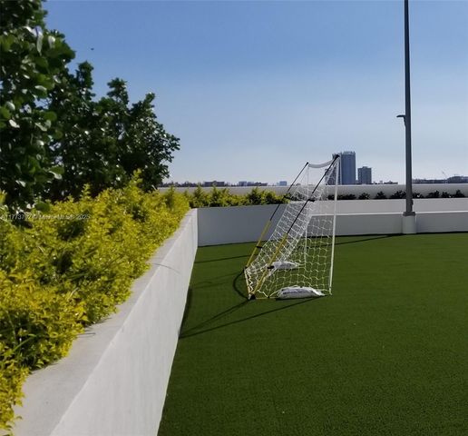 16385 Biscayne Blvd 1019, North Miami Beach, FL 33160