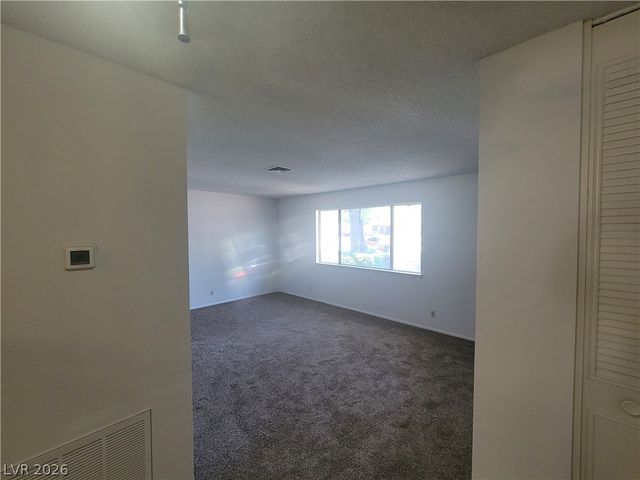 629 Pecos Way, Las Vegas, NV 89121