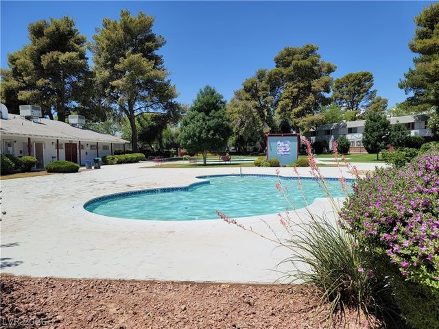 629 Pecos Way, Las Vegas, NV 89121