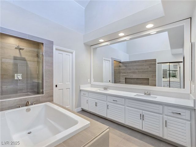 5008 Shoal Creek Circle, Las Vegas, NV 89113