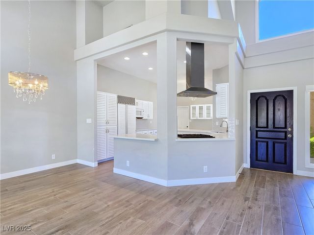 5008 Shoal Creek Circle, Las Vegas, NV 89113