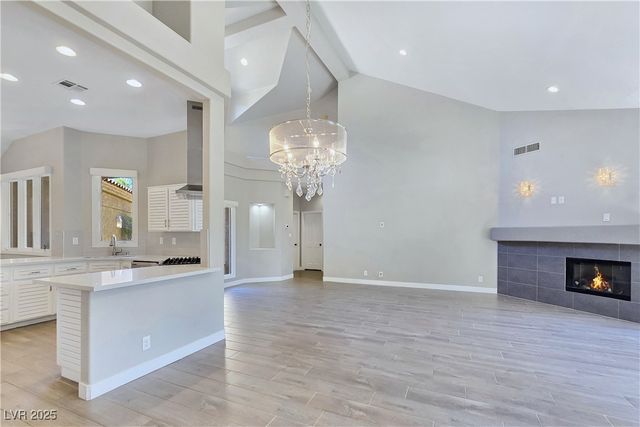 5008 Shoal Creek Circle, Las Vegas, NV 89113