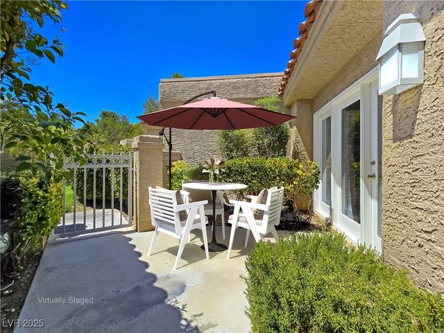 5008 Shoal Creek Circle, Las Vegas, NV 89113