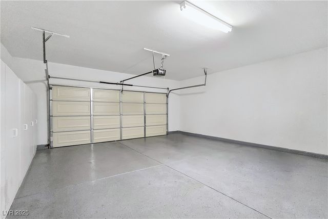 5008 Shoal Creek Circle, Las Vegas, NV 89113