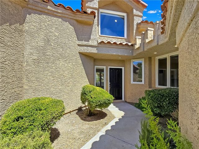 5008 Shoal Creek Circle, Las Vegas, NV 89113