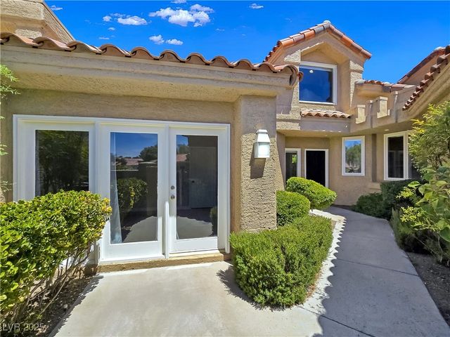 5008 Shoal Creek Circle, Las Vegas, NV 89113