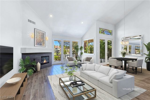 5008 Shoal Creek Circle, Las Vegas, NV 89113