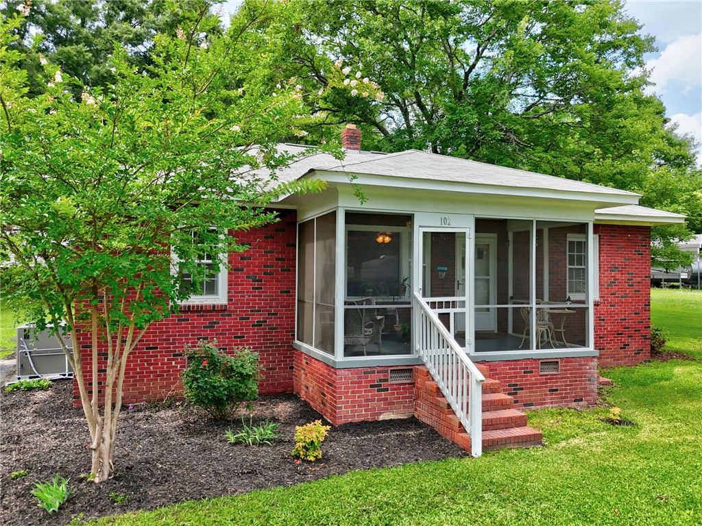 102 Graham Street, Honea Path, SC 29654