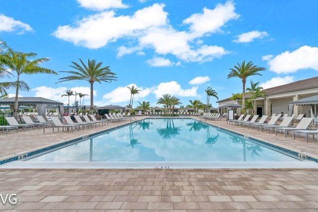 9380 Mountain Pne Grove, Boynton Beach, FL 33473