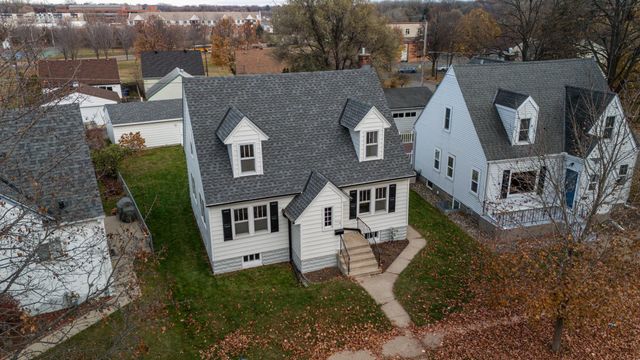 1118 Lane Place, Saint Paul, MN 55106