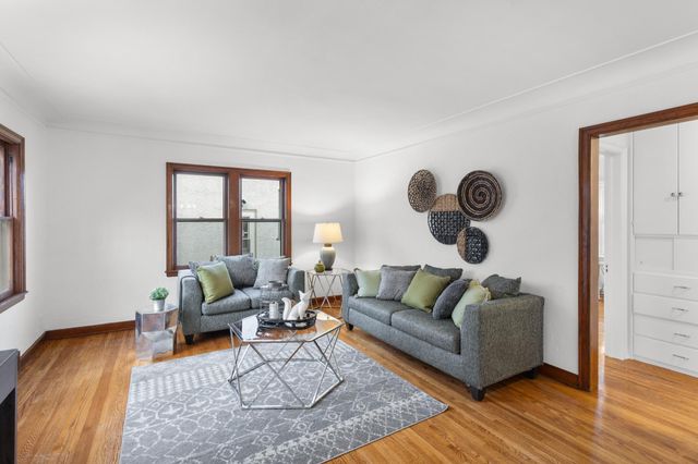 1118 Lane Place, Saint Paul, MN 55106