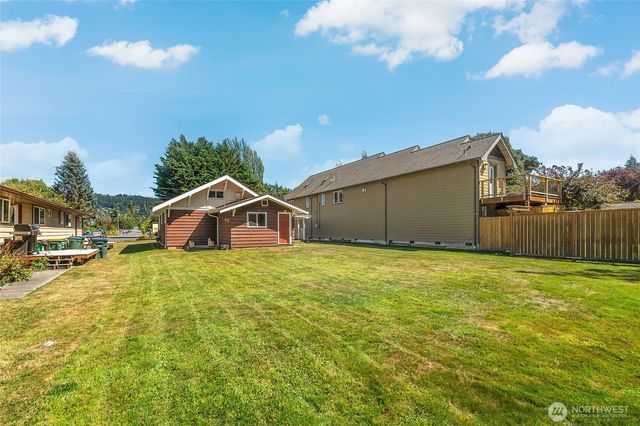 1704 22nd Street, Bellingham, WA 98225