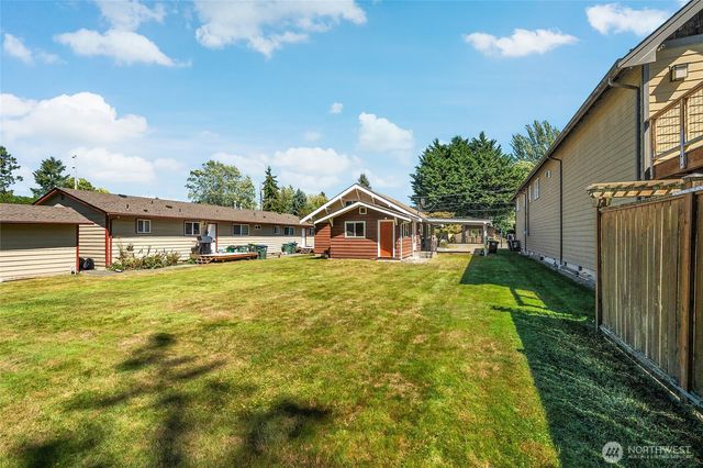 1704 22nd Street, Bellingham, WA 98225
