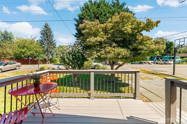 1704 22nd Street, Bellingham, WA 98225