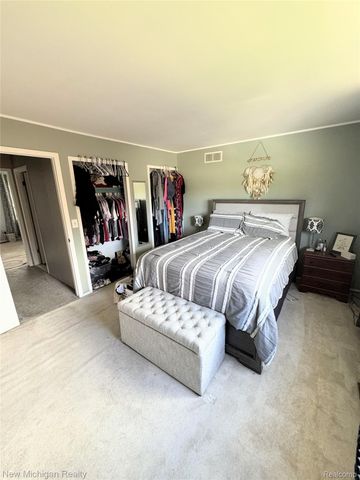 29208 Brittany Drive, Roseville, MI 48066