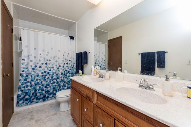 12674 W Crescent Avenue, Waukegan, IL 60085