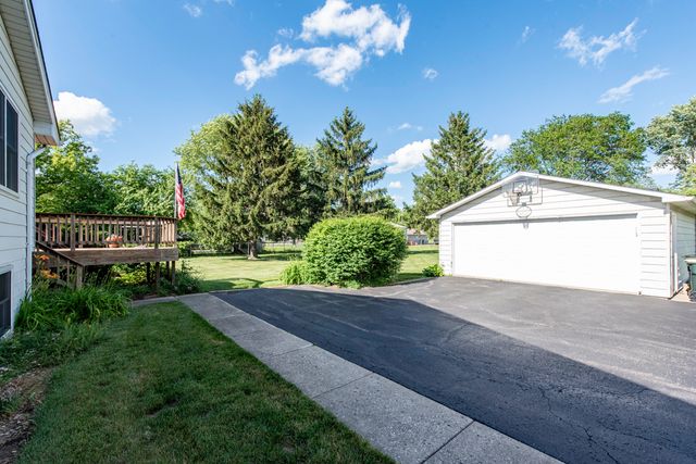 12674 W Crescent Avenue, Waukegan, IL 60085