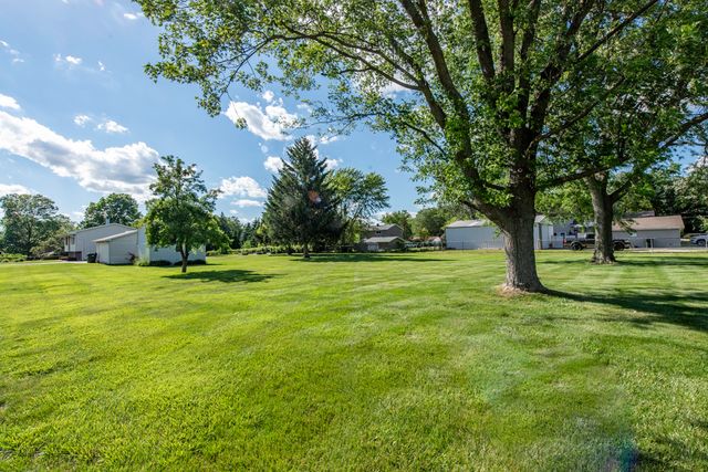 12674 W Crescent Avenue, Waukegan, IL 60085