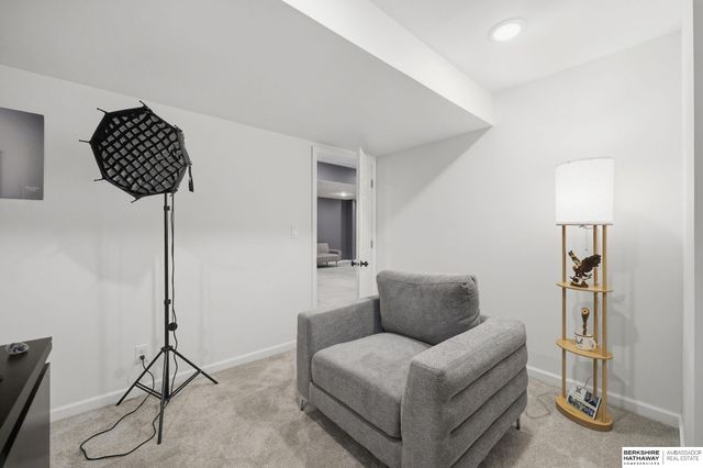7355 N 11th Street, Lincoln, NE 68521