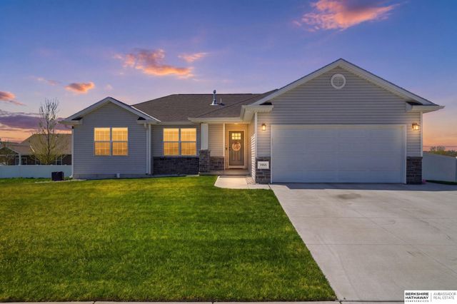 7355 N 11th Street, Lincoln, NE 68521