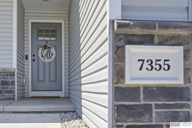 7355 N 11th Street, Lincoln, NE 68521