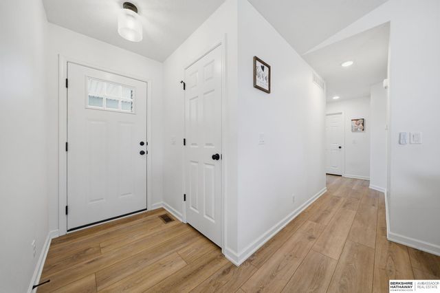 7355 N 11th Street, Lincoln, NE 68521