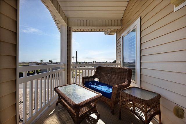 14202 Encantada Ave 704, Corpus Christi, TX 78418