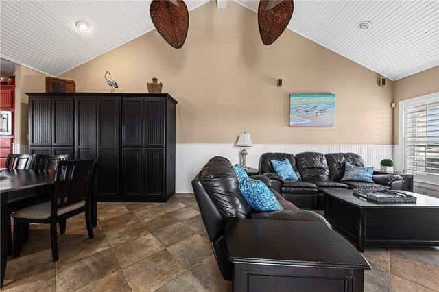 14202 Encantada Ave 704, Corpus Christi, TX 78418