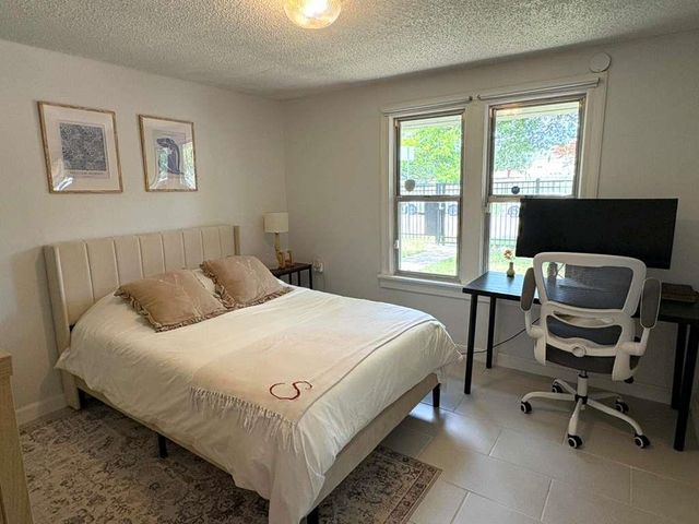 1101 Holly ST 1, Austin, TX 78702