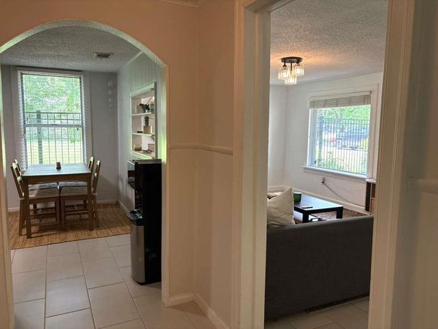 1101 Holly ST 1, Austin, TX 78702