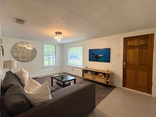 1101 Holly ST 1, Austin, TX 78702