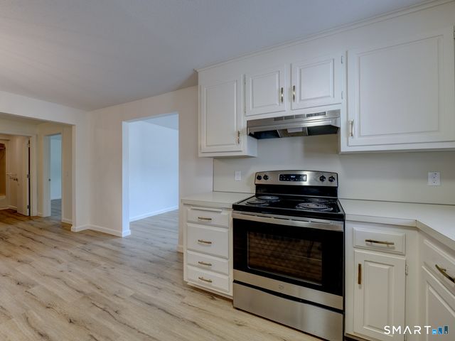 54 Oak Street 11, Middletown, CT 06457