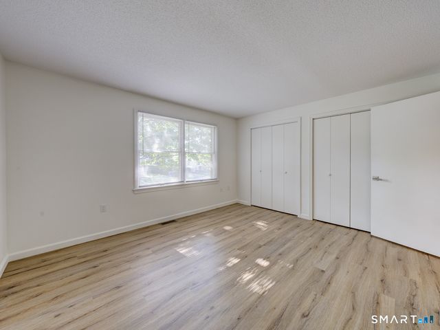 54 Oak Street 11, Middletown, CT 06457