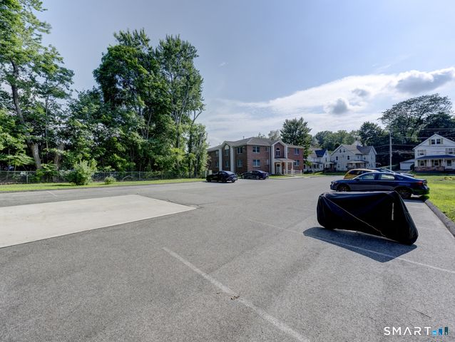 54 Oak Street 11, Middletown, CT 06457