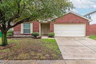 9009 Chisholm Trail, Cross Roads, TX 76227