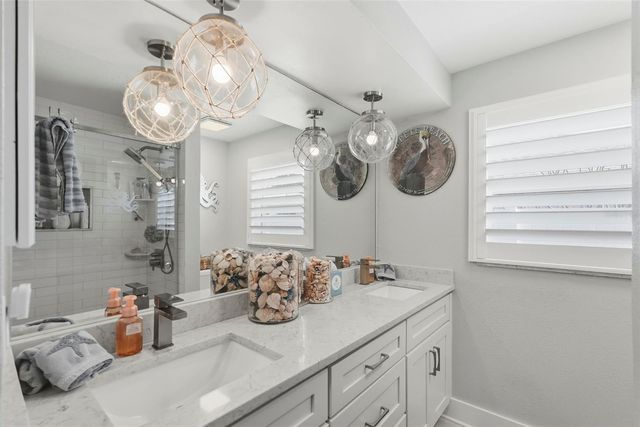 6420 3RD PALM POINT, St Pete Beach, FL 33706