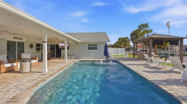 6420 3RD PALM POINT, St Pete Beach, FL 33706