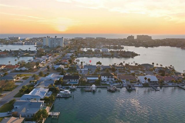 6420 3RD PALM POINT, St Pete Beach, FL 33706