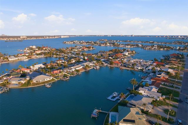 6420 3RD PALM POINT, St Pete Beach, FL 33706