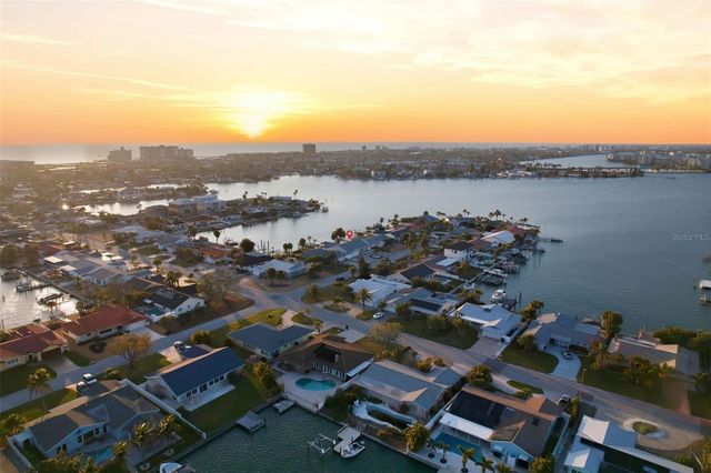 6420 3RD PALM POINT, St Pete Beach, FL 33706