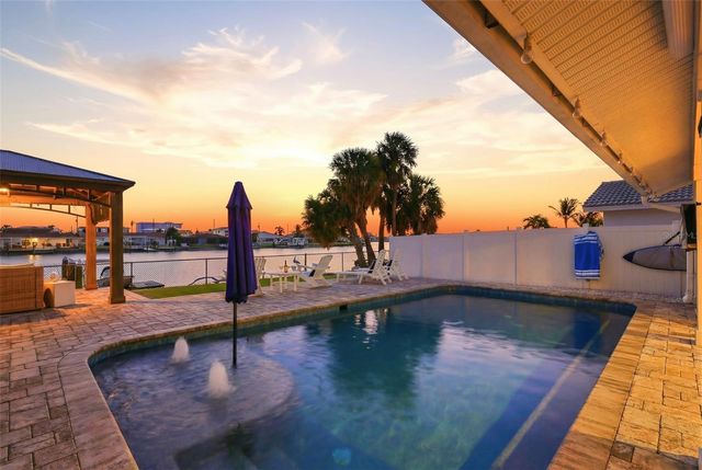 6420 3RD PALM POINT, St Pete Beach, FL 33706