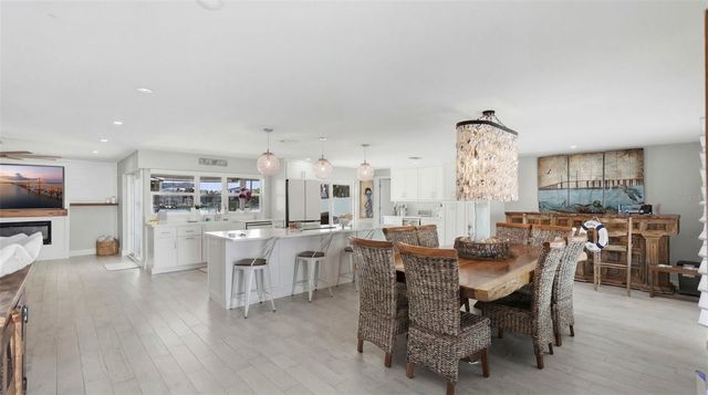 6420 3RD PALM POINT, St Pete Beach, FL 33706