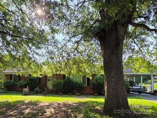 606 Dartmouth Drive, Gastonia, NC 28054