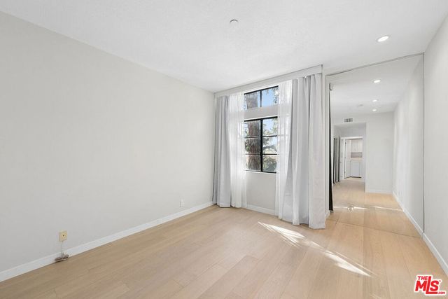 200 N Swall Drive 462, Beverly Hills, CA 90211