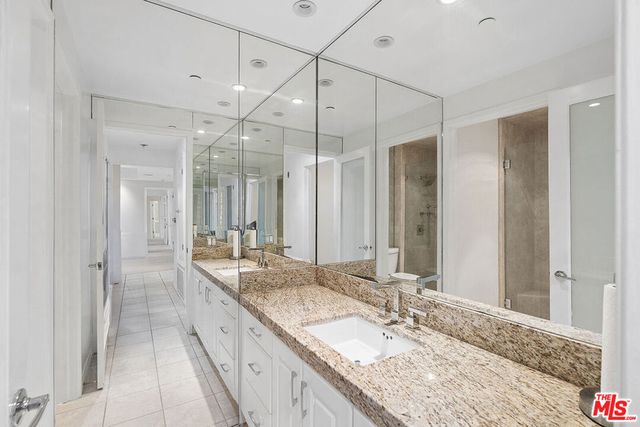 200 N Swall Drive 462, Beverly Hills, CA 90211