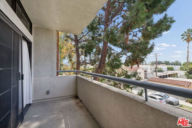 200 N Swall Drive 462, Beverly Hills, CA 90211