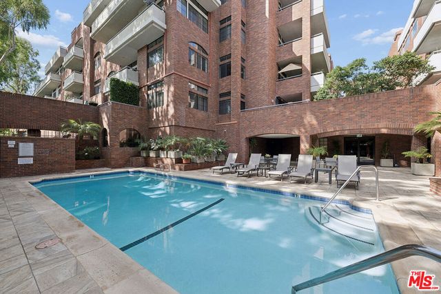 200 N Swall Drive 462, Beverly Hills, CA 90211