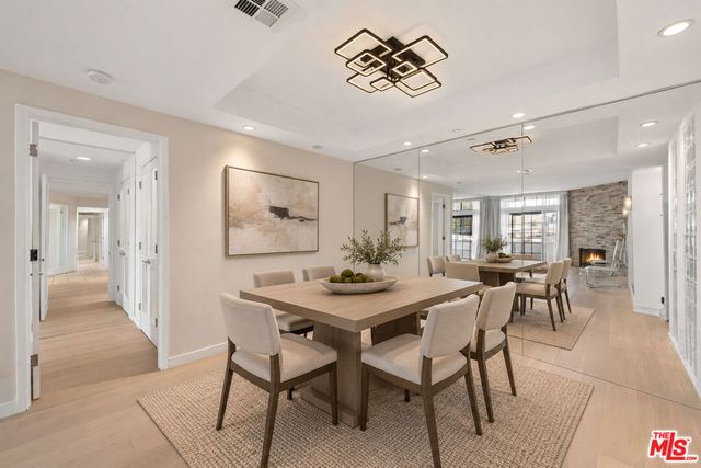 200 N Swall Drive 462, Beverly Hills, CA 90211