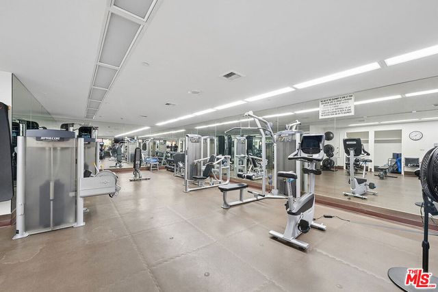 200 N Swall Drive 462, Beverly Hills, CA 90211