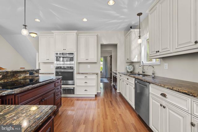 465 EDGEWATER RD, Pasadena, MD 21122